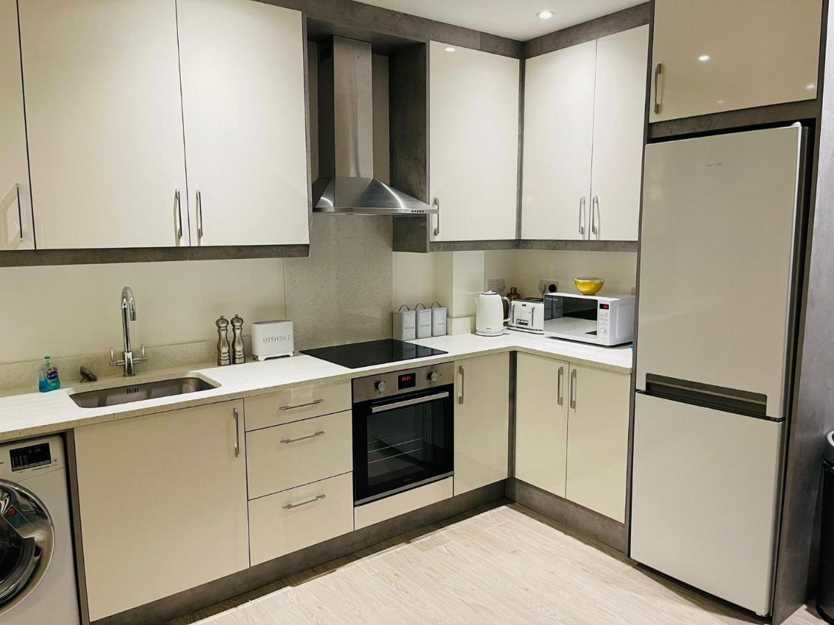 Апартаменты Salt Hill Windsor Legoland Eton Heathrow Luxury 2 Bed 1 Bath Free Parking Слау Экстерьер фото